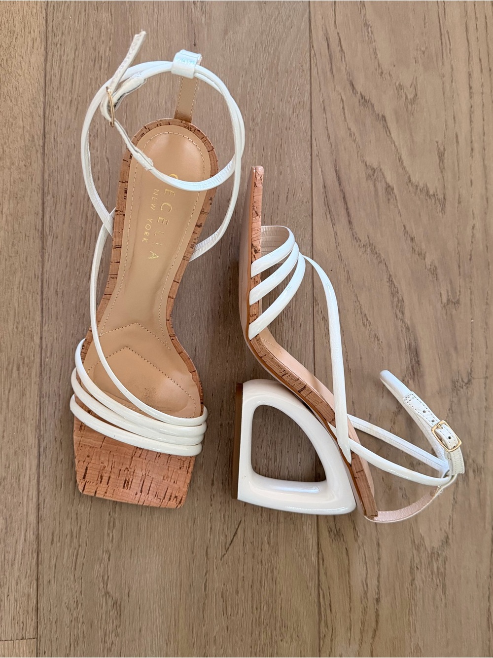 NWOT Cecelia Sandals Sz 8.5 - Picture 1 of 3
